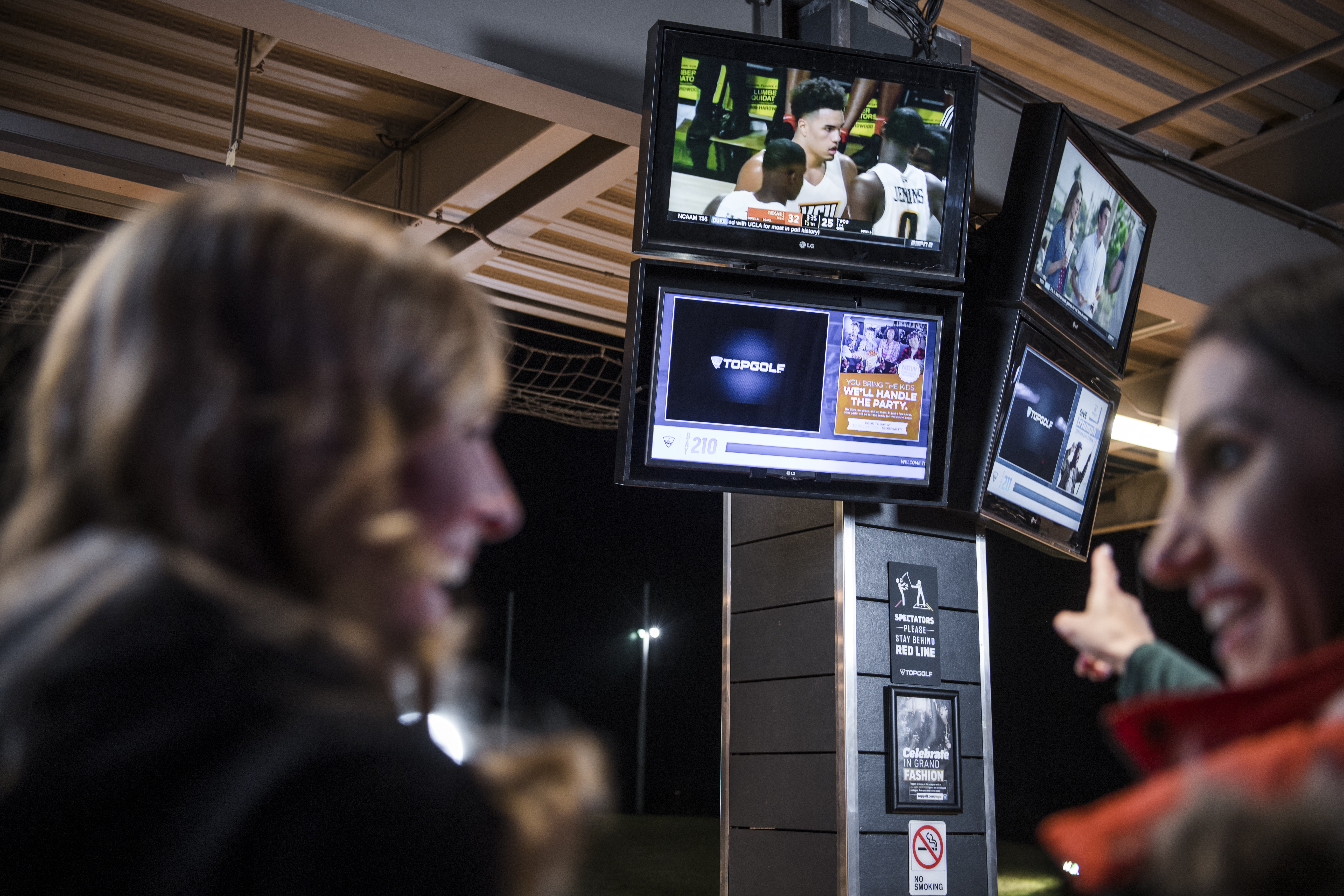 UK - Sports Entertainment _ Digital Bays - Topgolf 1